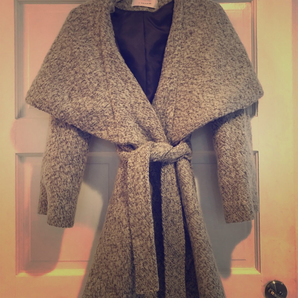 Wool Tahari belted wrap coat gray XS